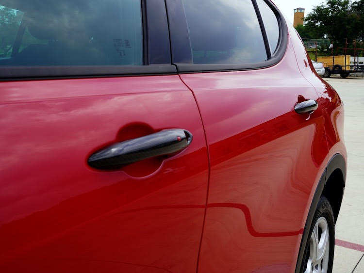 Alfa Romeo Tonale Exterior Door Handle Set - Carbon Fiber - Feroce Carbon